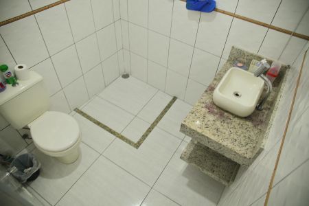 Casa à venda com 192m², 3 quartos e 3 vagasBanheiro de Serviço