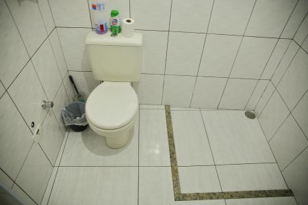 Casa à venda com 192m², 3 quartos e 3 vagasBanheiro de Serviço