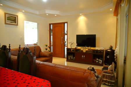 Casa à venda com 192m², 3 quartos e 3 vagasSala