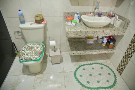 Casa à venda com 192m², 3 quartos e 3 vagasBanheiro Social