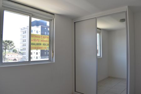 Quarto 1 de apartamento para alugar com 2 quartos, 119m² em Tingui, Curitiba