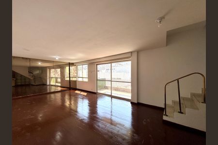 Apartamento para alugar com 288m², 3 quartos e 1 vagaSala