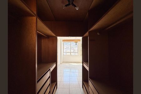 Apartamento para alugar com 288m², 3 quartos e 1 vagaSuíte - closet