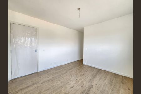 Sala de apartamento à venda com 2 quartos, 57m² em Vila Amaral, Belo Horizonte