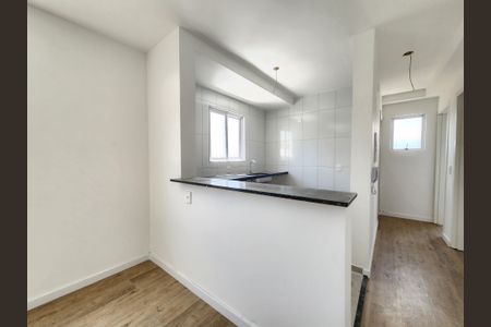 Cozinha e área de serviço de apartamento à venda com 2 quartos, 59m² em Vila Amaral, Belo Horizonte