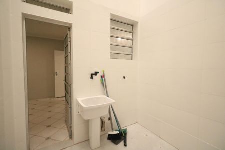 Apartamento para alugar com 130m², 3 quartos e 1 vagaÁrea de Serviço