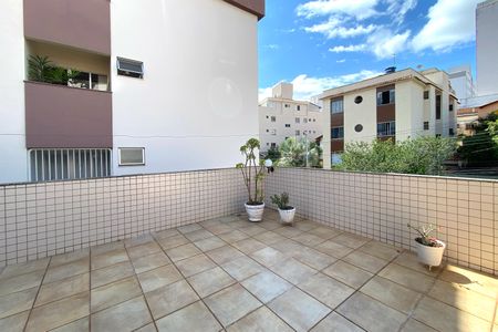 Casa à venda com 320m², 4 quartos e 5 vagasCobertura