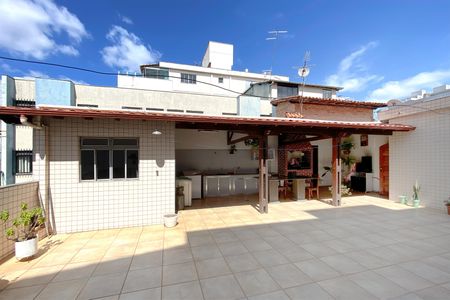 Casa à venda com 320m², 4 quartos e 5 vagasCobertura