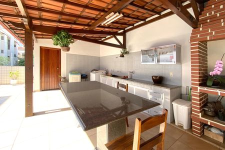 Casa à venda com 320m², 4 quartos e 5 vagasChurrasqueira