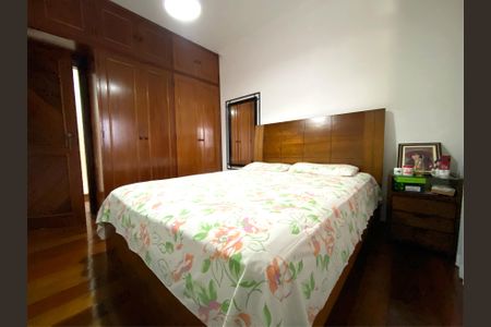 Quarto 2 de casa à venda com 4 quartos, 320m² em Ana Lúcia, Belo Horizonte