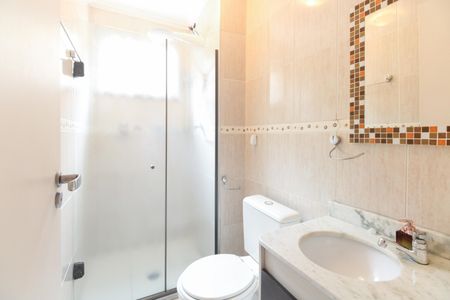 Casa de condomínio à venda com 141m², 3 quartos e 2 vagas Casa de condomínio à venda com 141m², 3 quartos e 2 vagasBanheiro Social