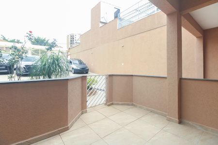 Casa de condomínio à venda com 141m², 3 quartos e 2 vagas Casa de condomínio à venda com 141m², 3 quartos e 2 vagasQuintal e Churrasqueira