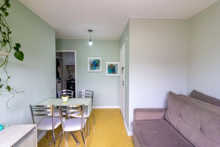 Apartamento à venda com 50m², 2 quartos e 1 vaga Apartamento à venda com 50m², 2 quartos e 1 vagaSala