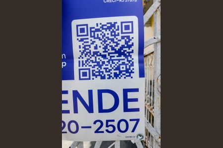 Casa à venda com 223m², 4 quartos e sem vaga Casa à venda com 223m², 4 quartos e sem vagaPlaca