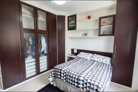 Casa à venda com 223m², 4 quartos e sem vaga Casa à venda com 223m², 4 quartos e sem vagaSuíte