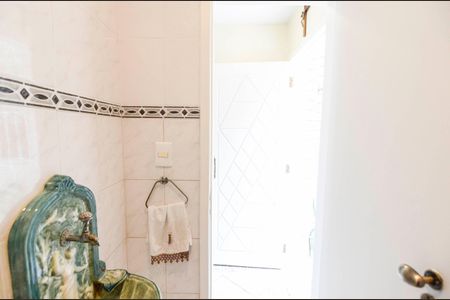 Casa à venda com 223m², 4 quartos e sem vaga Casa à venda com 223m², 4 quartos e sem vagaLavabo