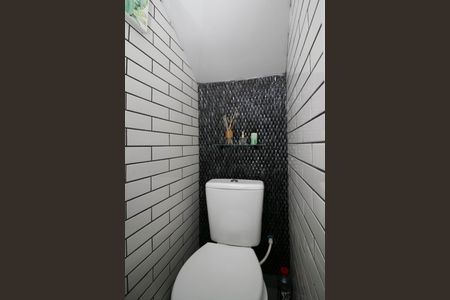 Casa à venda com 140m², 2 quartos e 1 vaga Casa à venda com 140m², 2 quartos e 1 vagaBanheiro 1