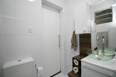 Casa à venda com 140m², 2 quartos e 1 vaga Casa à venda com 140m², 2 quartos e 1 vagaBanheiro 3