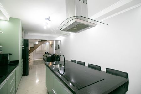 Cozinha de casa à venda com 2 quartos, 140m² em Vila Galvão, Guarulhos