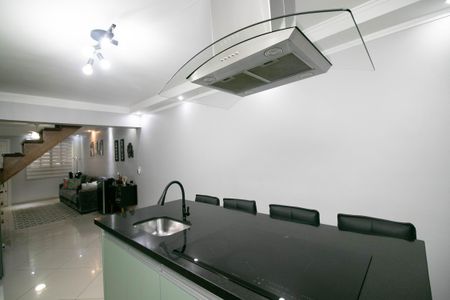 Casa à venda com 140m², 2 quartos e 1 vaga Casa à venda com 140m², 2 quartos e 1 vagaCozinha