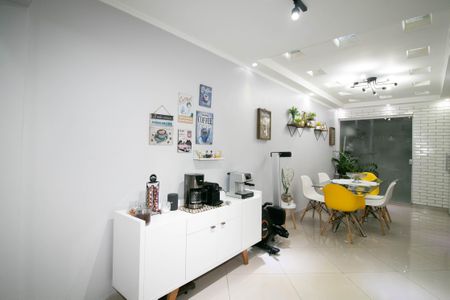 Casa à venda com 140m², 2 quartos e 1 vaga Casa à venda com 140m², 2 quartos e 1 vagaSala de Jantar