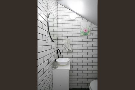 Casa à venda com 140m², 2 quartos e 1 vaga Casa à venda com 140m², 2 quartos e 1 vagaBanheiro 1