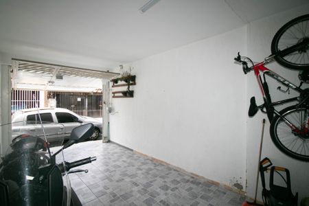 Casa à venda com 140m², 2 quartos e 1 vaga Casa à venda com 140m², 2 quartos e 1 vagaGaragem