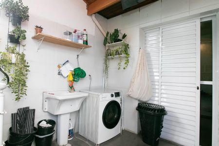 Casa à venda com 140m², 2 quartos e 1 vaga