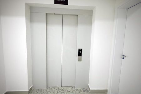 Apartamento à venda com 69m², 2 quartos e 2 vagasElevador