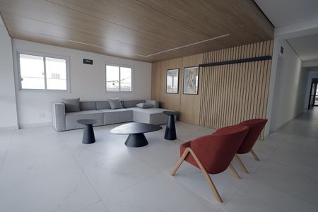 Apartamento à venda com 69m², 2 quartos e 2 vagasHall social