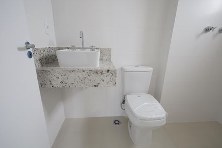 Apartamento à venda com 69m², 2 quartos e 2 vagasBanheiro Suíte