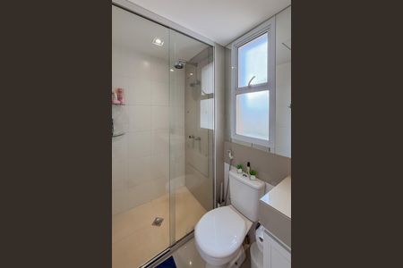 Apartamento à venda com 94m², 3 quartos e 2 vagas Apartamento à venda com 94m², 3 quartos e 2 vagasBanheiro Social