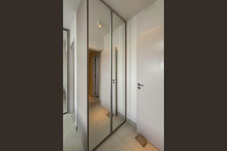 Apartamento à venda com 94m², 3 quartos e 2 vagas Apartamento à venda com 94m², 3 quartos e 2 vagasCorredor