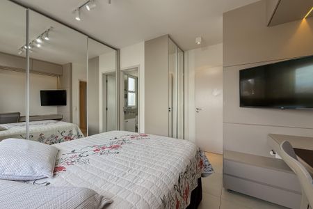 Apartamento à venda com 94m², 3 quartos e 2 vagas Apartamento à venda com 94m², 3 quartos e 2 vagasSuíte