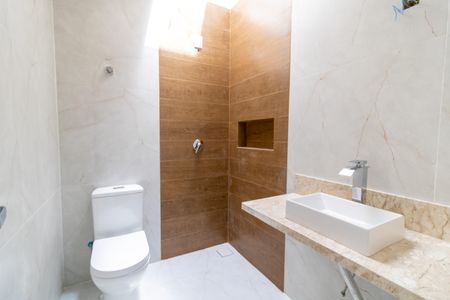 Casa de condomínio à venda com 122m², 3 quartos e 2 vagasBanheiro da Suíte