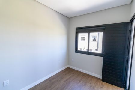 Casa de condomínio à venda com 122m², 3 quartos e 2 vagasQuarto 2