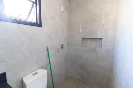 Casa de condomínio à venda com 122m², 3 quartos e 2 vagasBanheiro