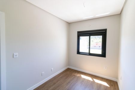 Casa de condomínio à venda com 122m², 3 quartos e 2 vagasQuarto 1