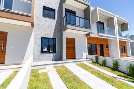 Casa de condomínio à venda com 122m², 3 quartos e 2 vagasFachada