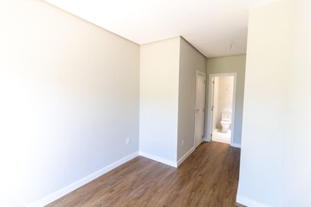 Casa de condomínio à venda com 122m², 3 quartos e 2 vagasSuíte