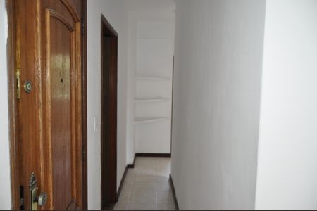 Apartamento para alugar com 74m², 2 quartos e 2 vagasCorredor