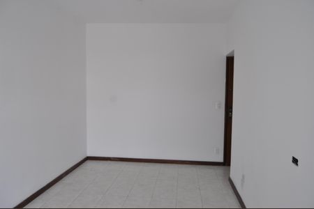 Apartamento para alugar com 74m², 2 quartos e 2 vagasSala