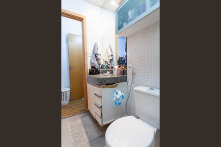 Apartamento à venda com 100m², 3 quartos e 2 vagasBanheiro suite 