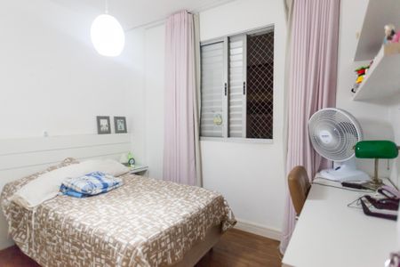 Apartamento à venda com 100m², 3 quartos e 2 vagasquarto 2