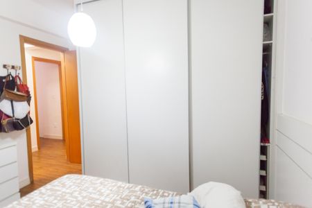 Apartamento à venda com 100m², 3 quartos e 2 vagasquarto 2