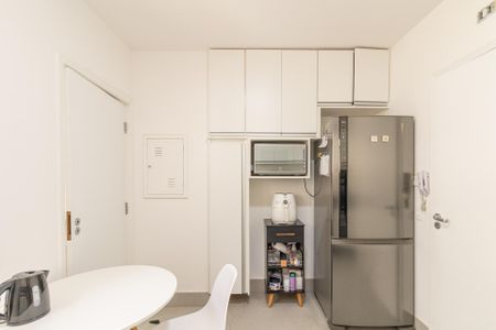 Apartamento à venda com 102m², 3 quartos e 2 vagasCozinha