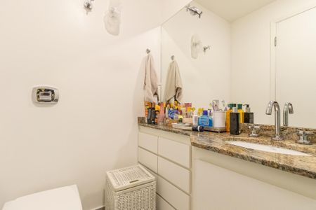 Apartamento à venda com 102m², 3 quartos e 2 vagasBanheiro Social