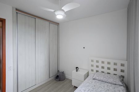 Apartamento à venda com 97m², 3 quartos e 2 vagas Apartamento à venda com 97m², 3 quartos e 2 vagasQuarto 2