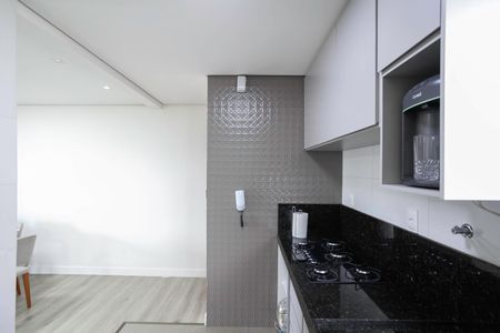 Apartamento à venda com 97m², 3 quartos e 2 vagas Apartamento à venda com 97m², 3 quartos e 2 vagasCozinha e Área de Serviço