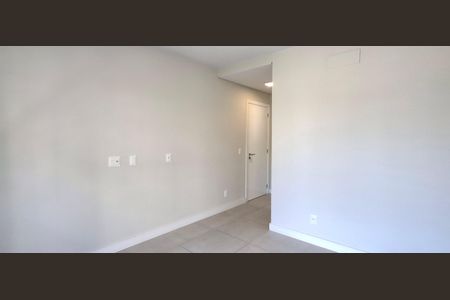 Suíte de apartamento para alugar com 2 quartos, 75m² em Centro, Florianópolis